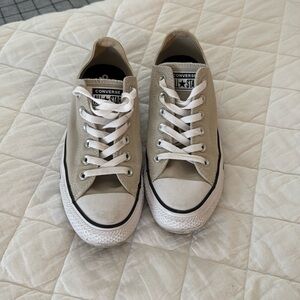 CONVERSE - in highly sought after canvas khaki